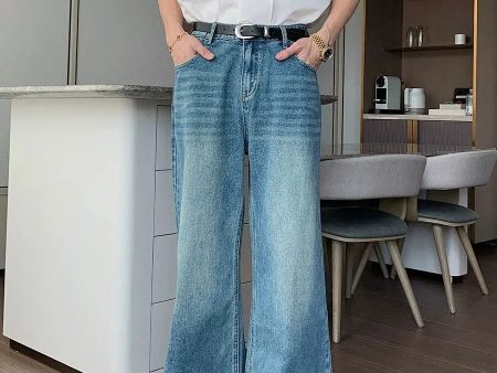 Vintage Wide-Leg Jeans on Sale