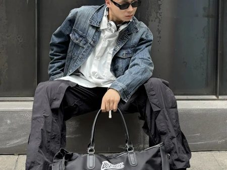 Stylish Graphic Duffle Bag Fashion